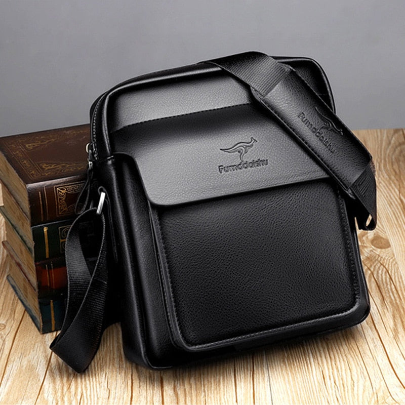 Bolsa Masculina Transversal de Couro Forms